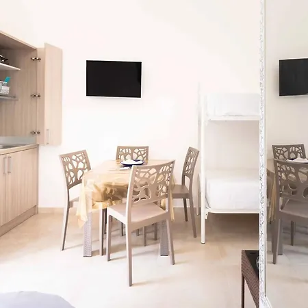Monolocale Alba Salentina Nuovo, Elegante E Vicino Al Mare Casa vacanze *