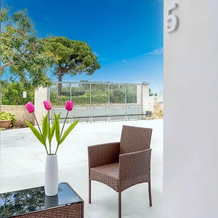 Casa vacanze Monolocale Alba Salentina Nuovo, Elegante E Vicino Al Mare *